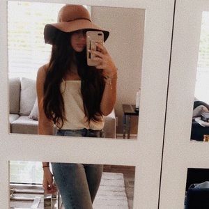 Meet your Posher, Isabelle